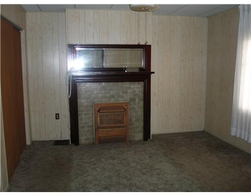 1007 Spring Street Braddock, PA 15104 - Photo 4 of 8 Living Room.