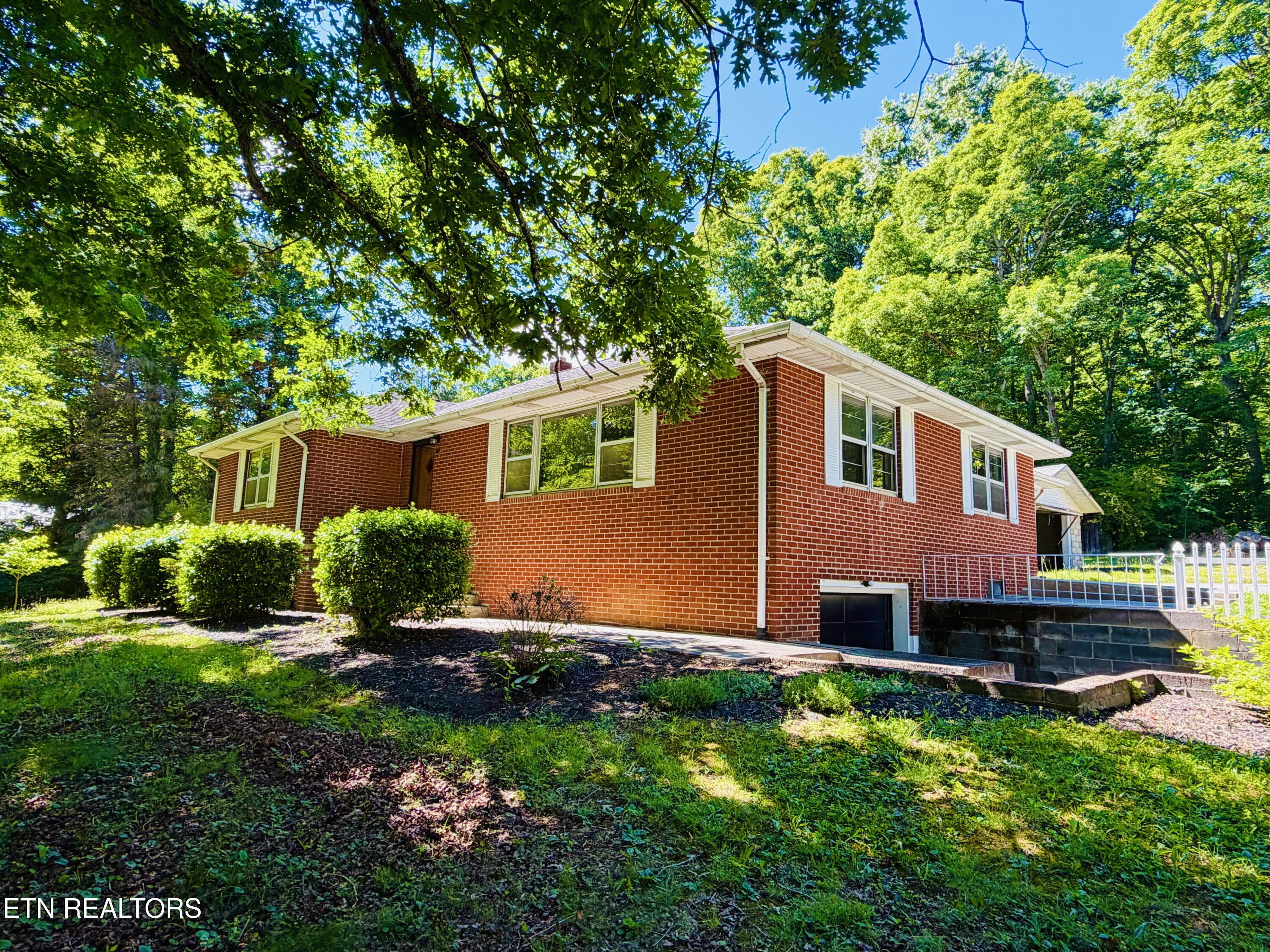 2837 Wildwood Road Maryville, TN 37804 - Photo 2 of 53 Front View