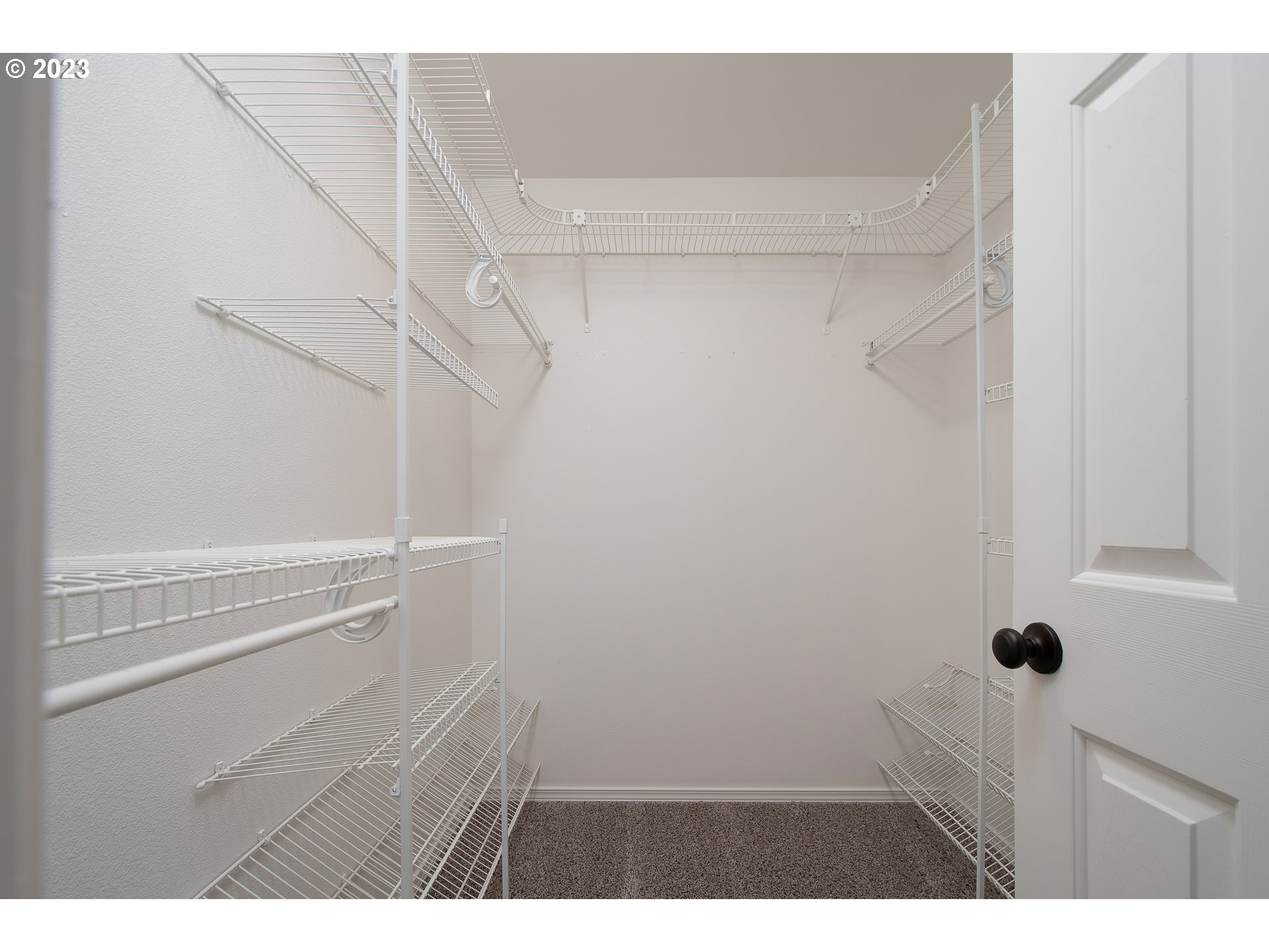 1830 North 8th Way Ridgefield, WA 98642 - Photo 28 of 44 a view of walk in closet