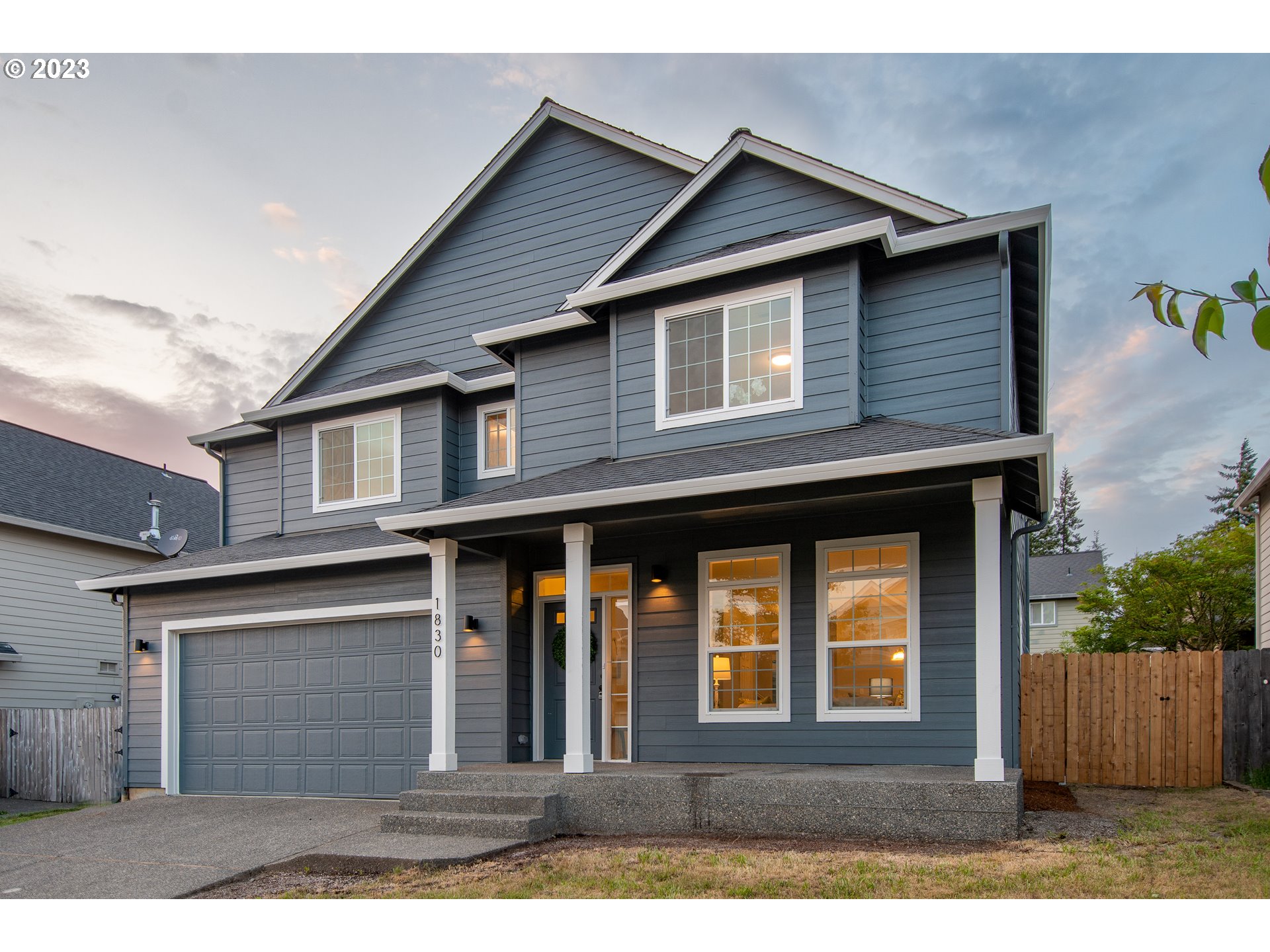 1830 North 8th Way Ridgefield, WA 98642 - Photo 40 of 44 a front view of residential houses