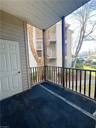 $1,600 | 3001 Greystone Point, Unit F, Greensboro, NC 27410