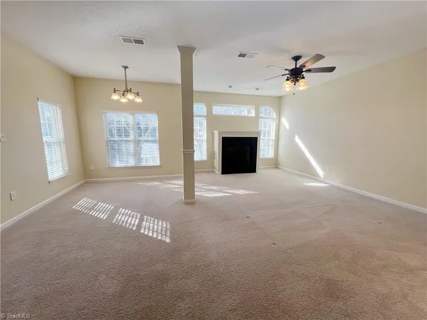 $1,600 | 3001 Greystone Point, Unit F, Greensboro, NC 27410