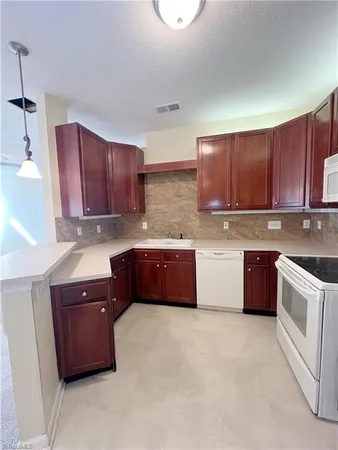 $1,600 | 3001 Greystone Point, Unit F, Greensboro, NC 27410