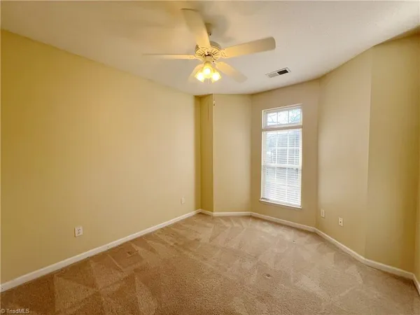 $1,600 | 3001 Greystone Point, Unit F, Greensboro, NC 27410