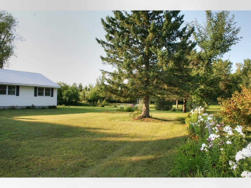 477 Newton Road Brandon, VT 05733 - Photo 2 of 31