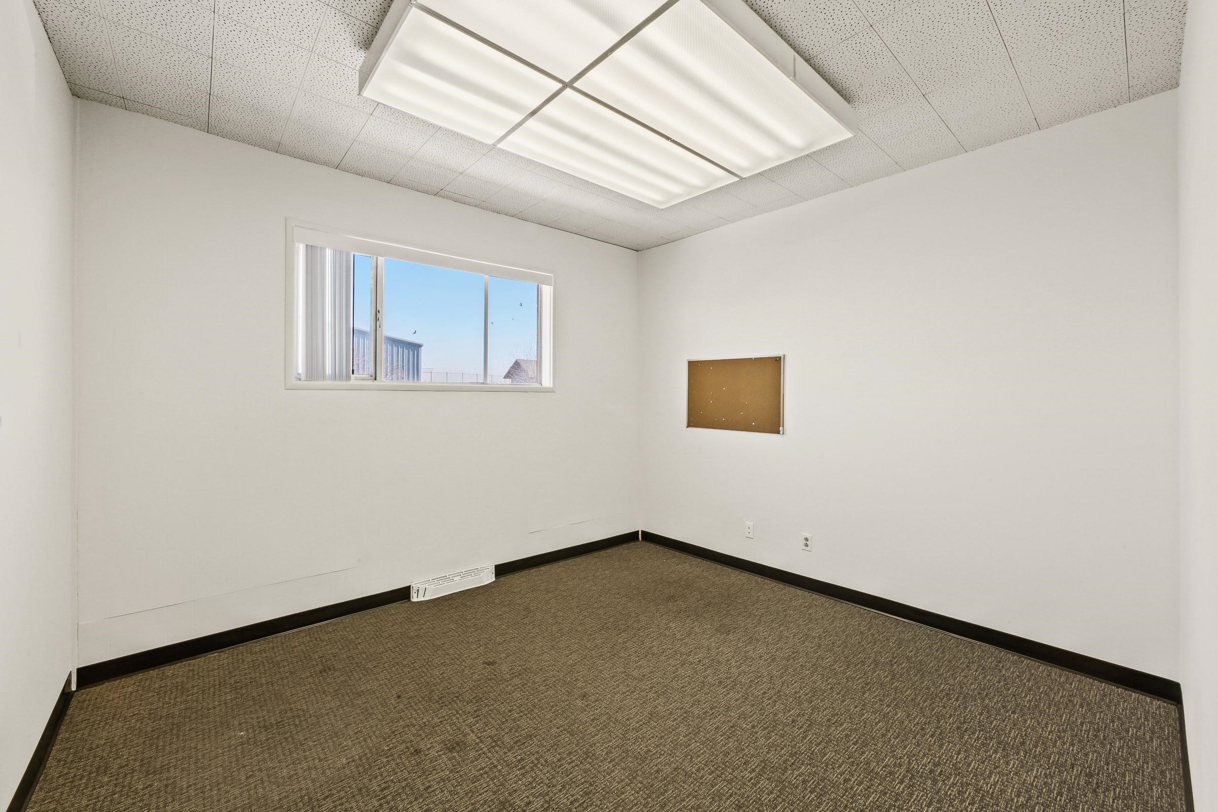 920 East Wolverton Court Spokane, WA 99207 - Photo 10 of 24