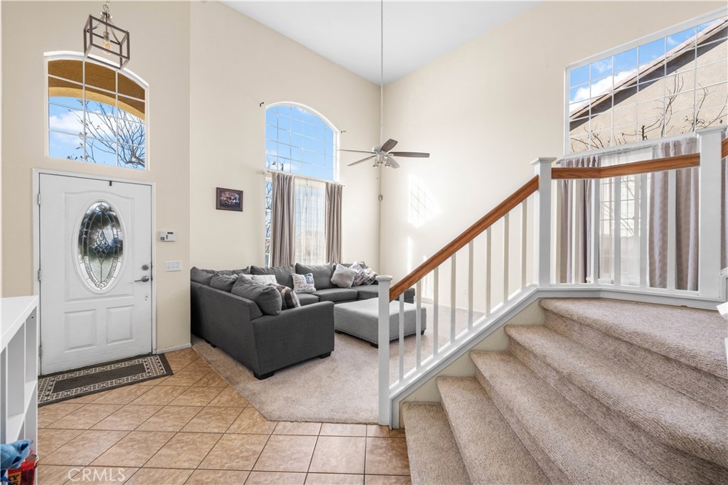 36624 Roosevelt Drive Palmdale, CA 93552 - Photo 4 of 12 a living room with furniture and a window