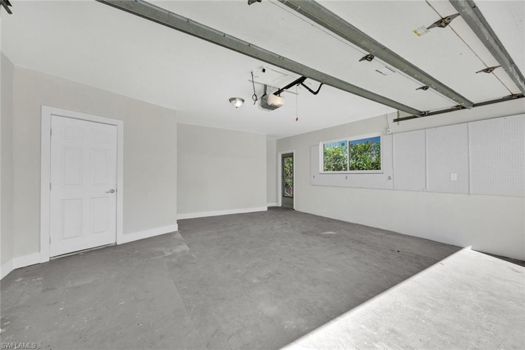 373 Egret Avenue Naples, FL 34108 - Photo 20 of 35