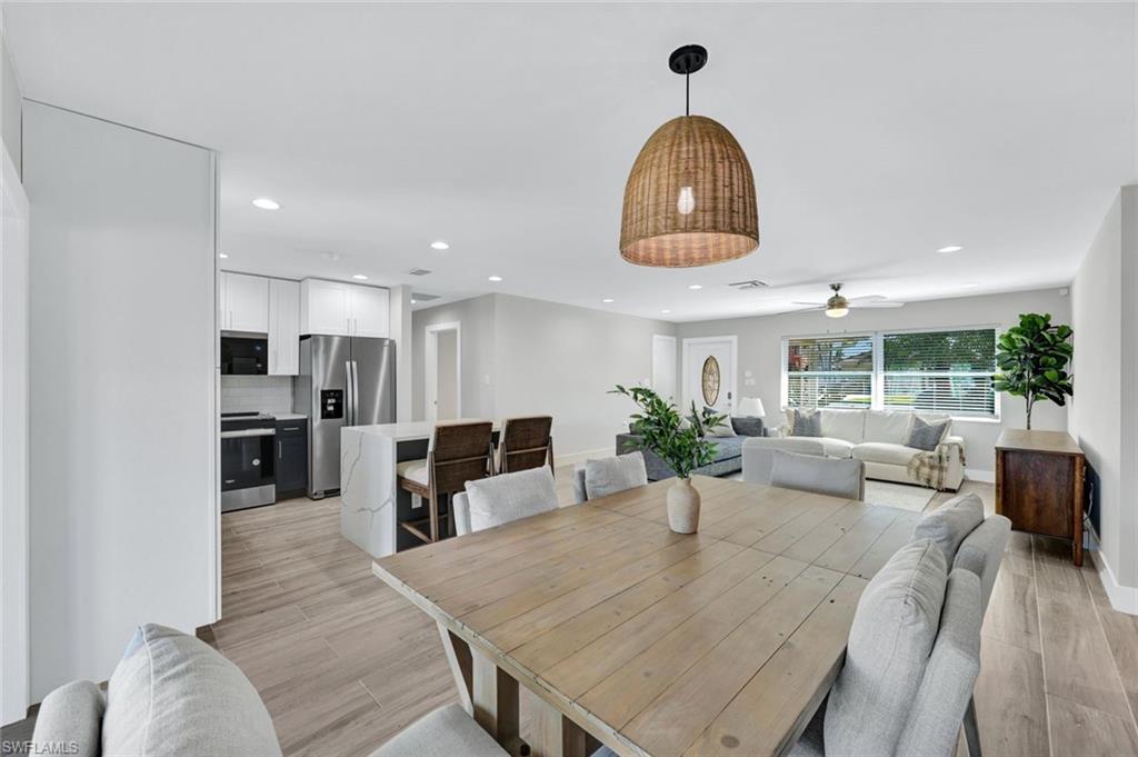 373 Egret Avenue Naples, FL 34108 - Photo 6 of 35