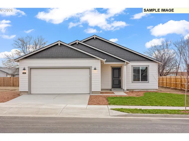 $354,997 | 848 Northeast Laurel Springs Drive, Hermiston, OR 97838