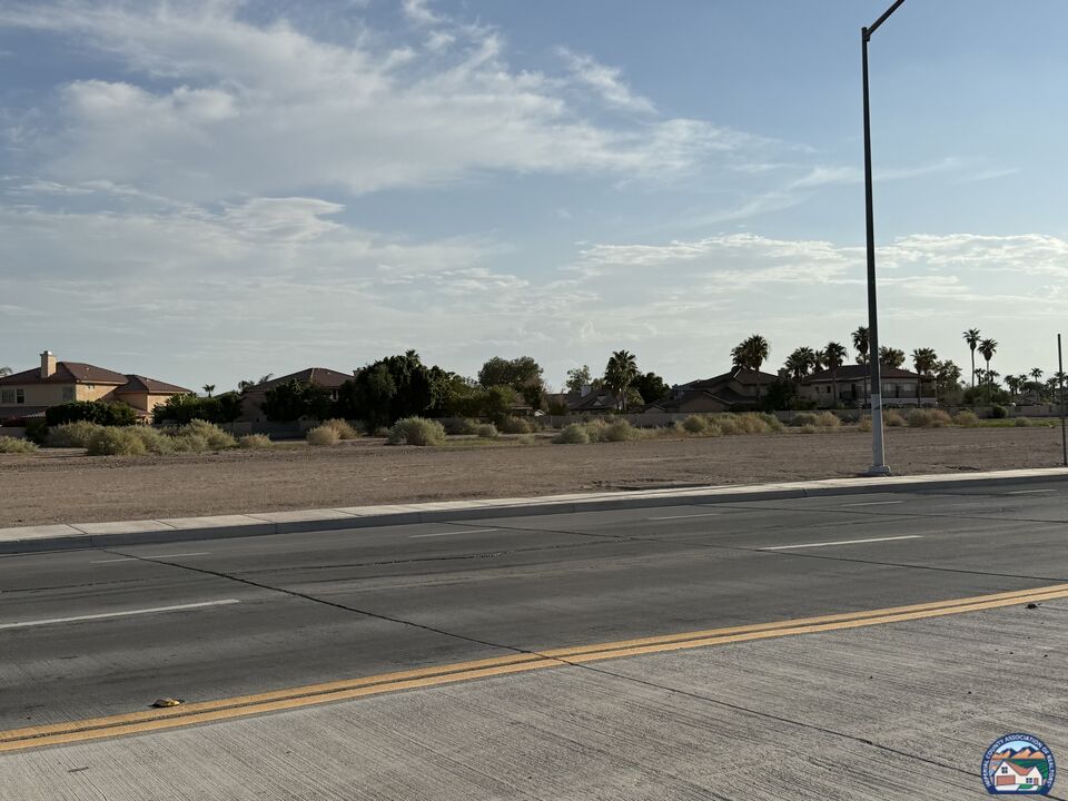 1000 East Cole Road Calexico, CA 92231 - Photo 8 of 10 Gallery Image 8