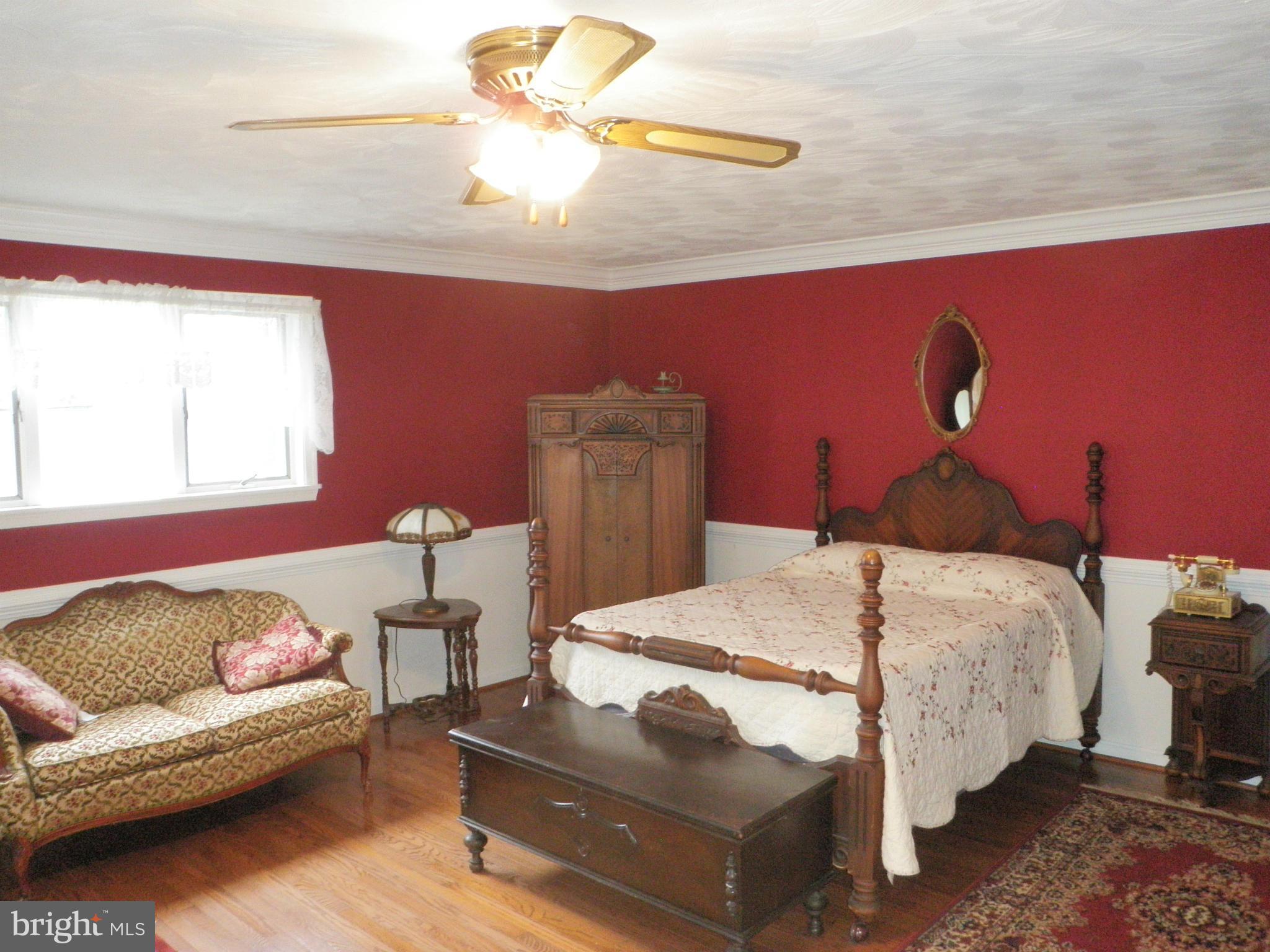 1608 Colony Road Pasadena, MD 21122 - Photo 19 of 30 Bedroom (Master)