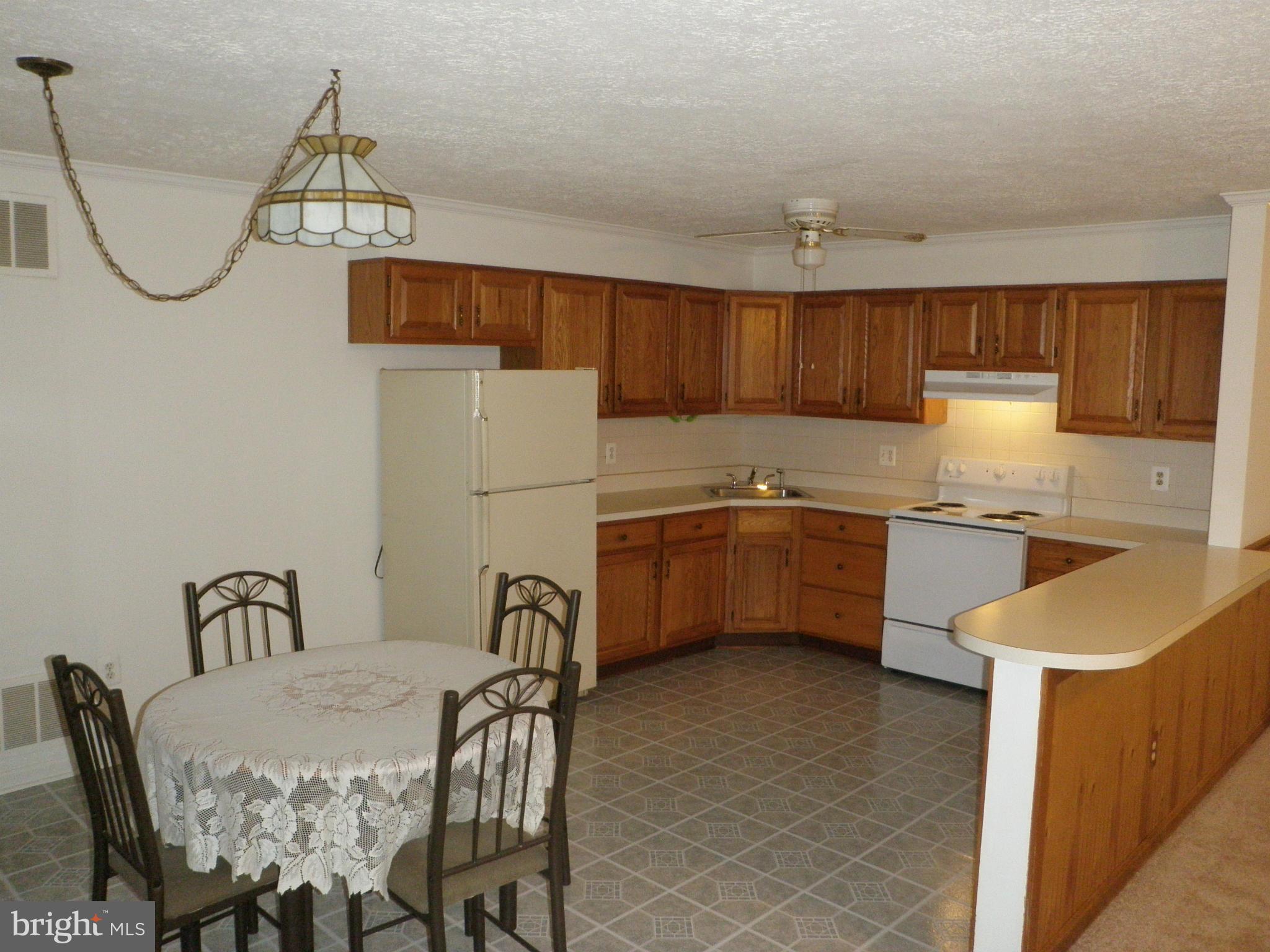 1608 Colony Road Pasadena, MD 21122 - Photo 25 of 30 In Law suite