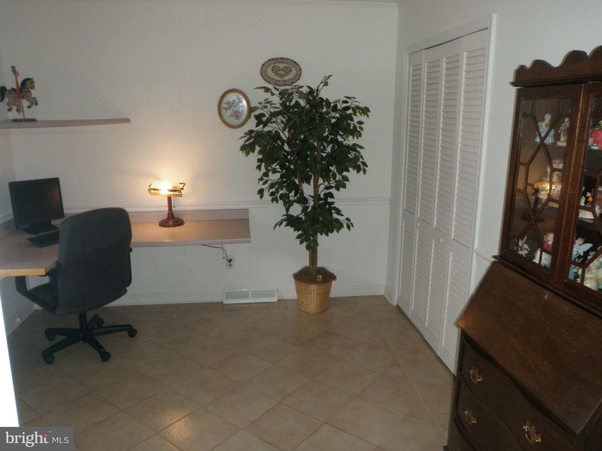 1608 Colony Road Pasadena, MD 21122 - Photo 7 of 30 Office/ bedroom