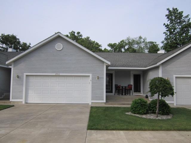 2992 Ridgeview Muskegon, MI 49445 - Photo 1 of 13 Primary Photo