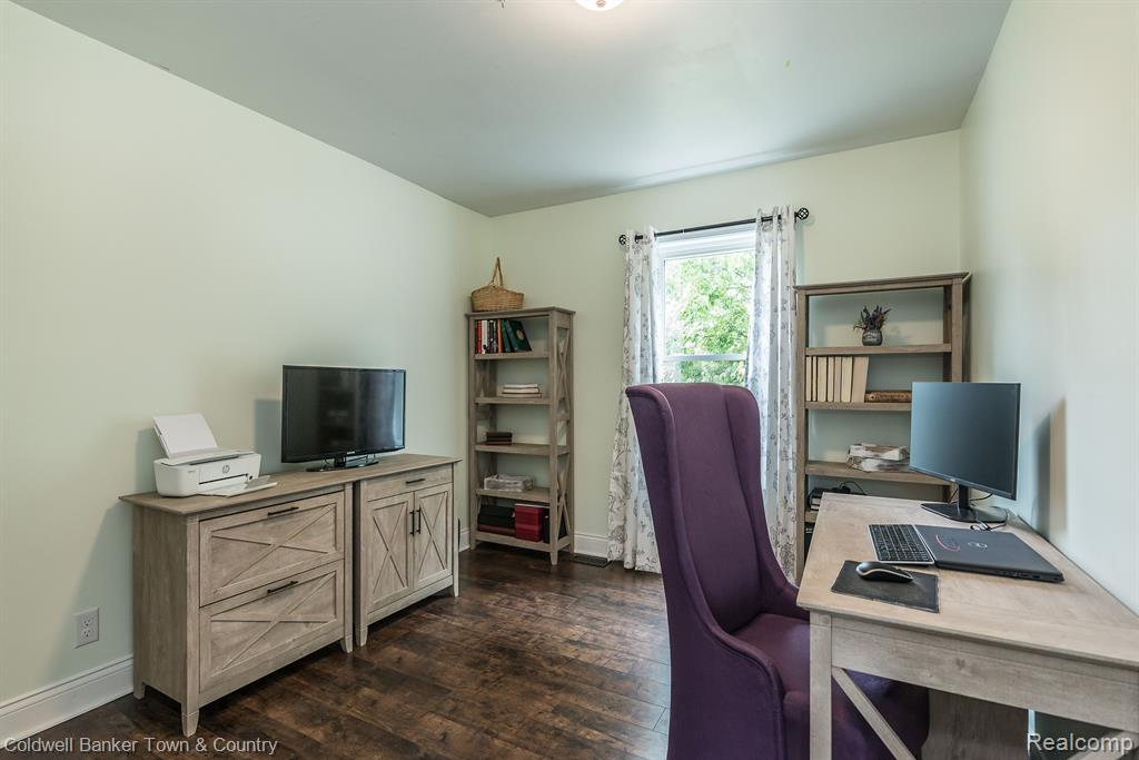 7158 Stow Road Fowlerville, MI 48836 - Photo 25 of 47