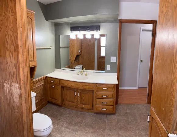 $235,000 | 1913 South Main Street, Eureka, IL 61530
