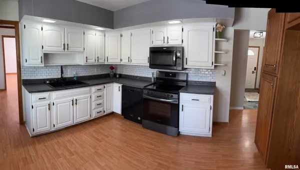 $235,000 | 1913 South Main Street, Eureka, IL 61530