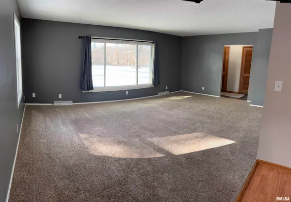 $235,000 | 1913 South Main Street, Eureka, IL 61530