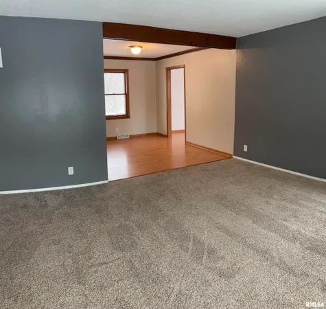 $235,000 | 1913 South Main Street, Eureka, IL 61530