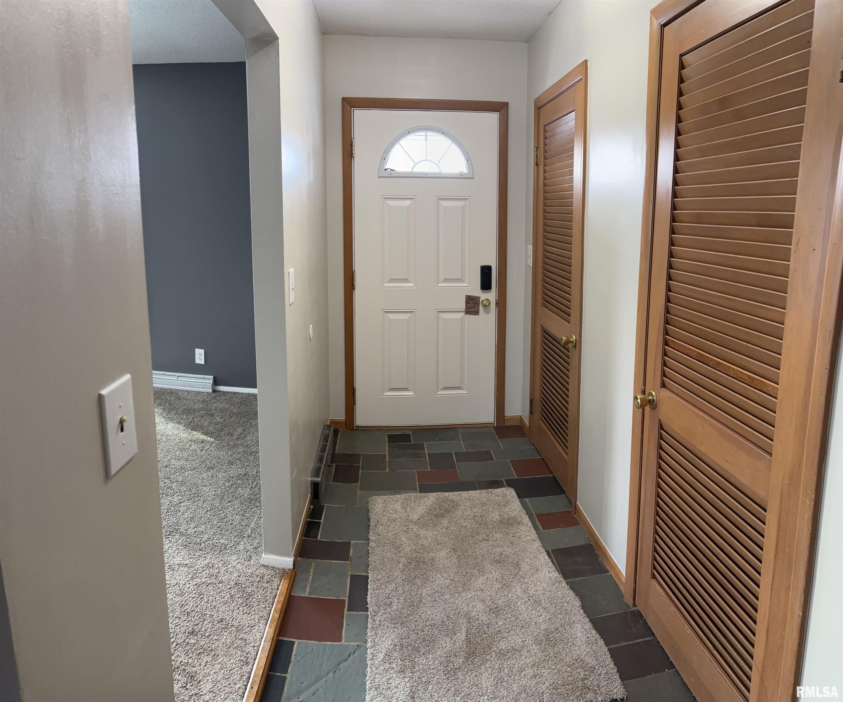 1913 South Main Street Eureka, IL 61530 - Photo 9 of 19