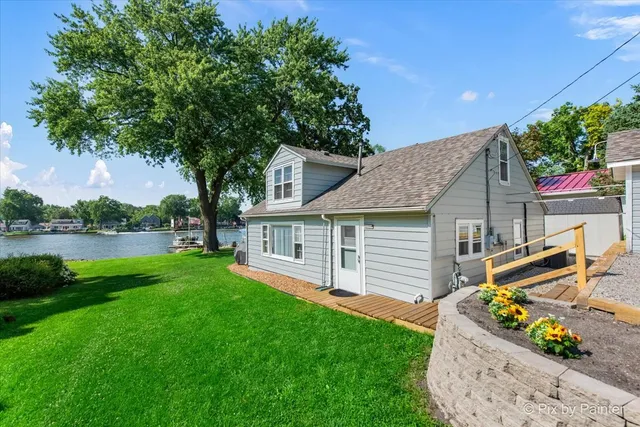 $409,000 | 1304 River Terrace Drive, Johnsburg, IL 60051