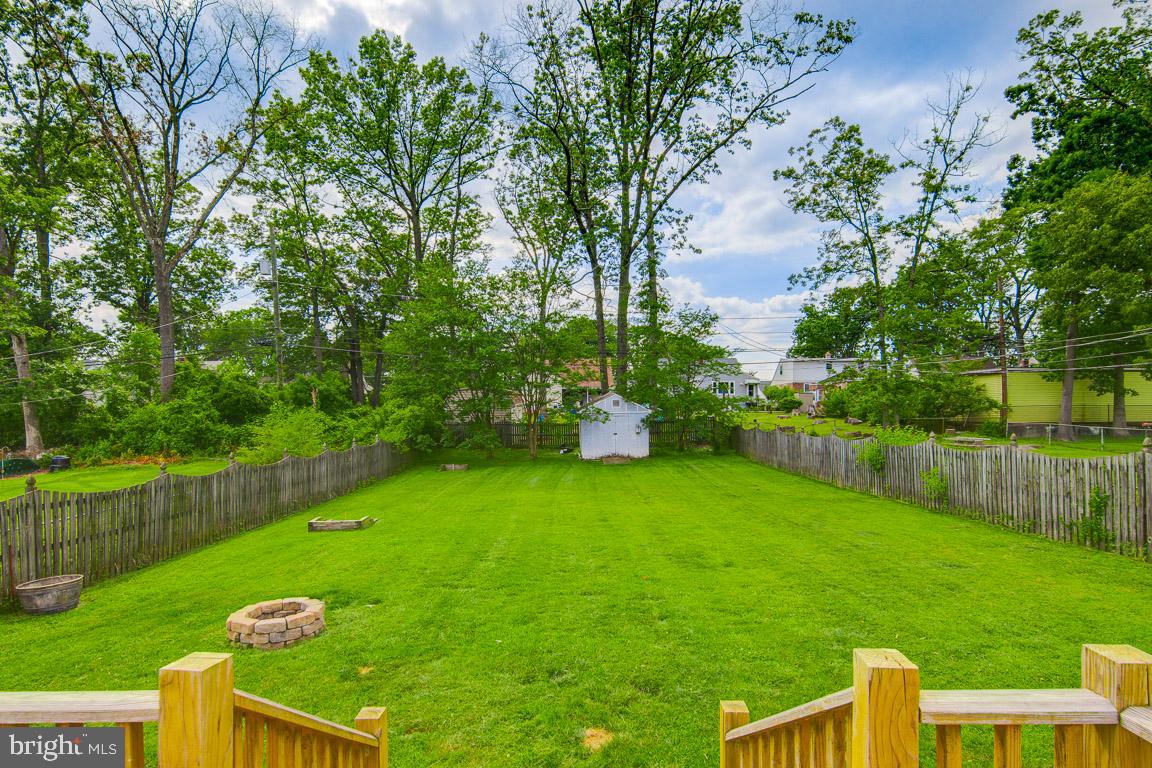 8120 Ridgely Oak Road Baltimore, MD 21234 - Photo 28 of 30