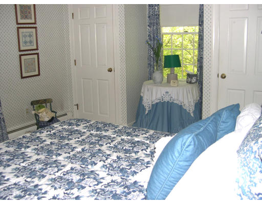 16 Stony Brook Road Weston, MA 02493 - Photo 14 of 19 Gallery Image 14