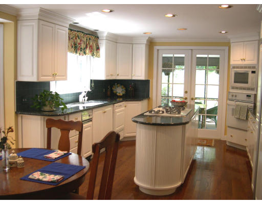16 Stony Brook Road Weston, MA 02493 - Photo 6 of 19 Gallery Image 6
