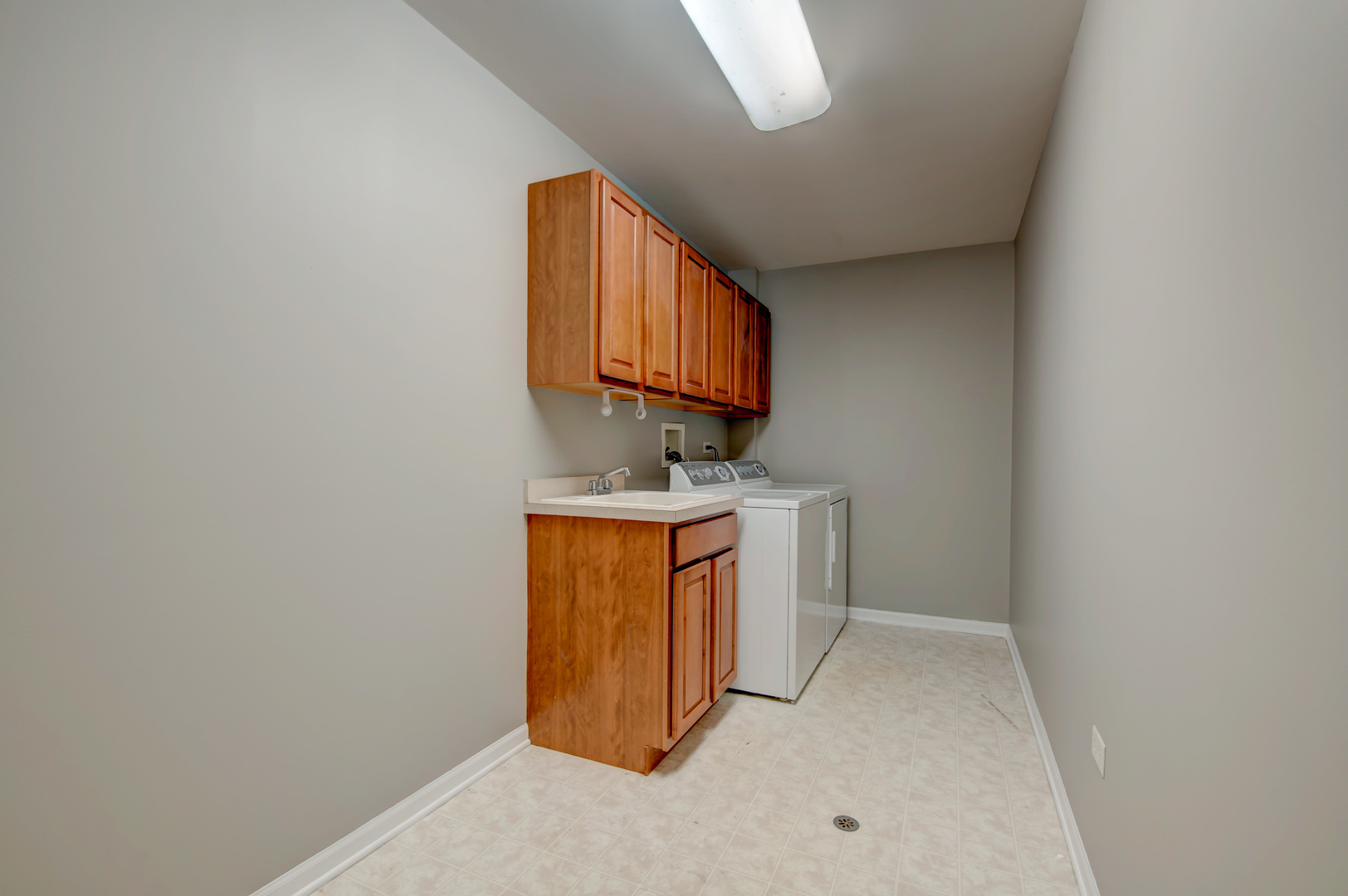 860 Spring Creek Circle Naperville, IL 60565 - Photo 26 of 26 a view of storage area