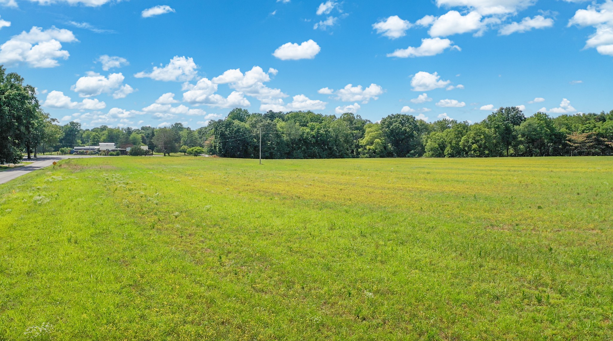 3 Monroe Floyd Road Decherd, TN 37324 - Photo 14 of 26 a view of an ocean and a yard
