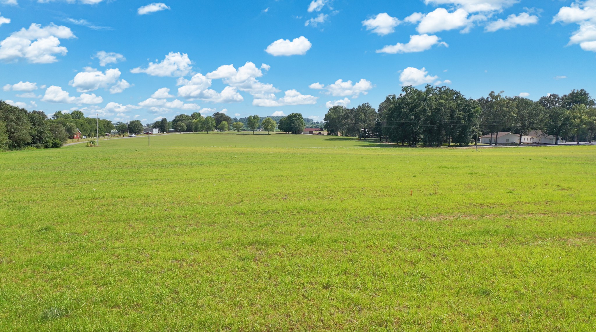 3 Monroe Floyd Road Decherd, TN 37324 - Photo 21 of 26 a view of an ocean and a building