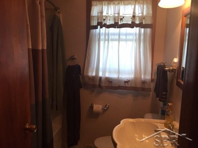 4970 Hart Road Frankenmuth, MI 48734 - Photo 10 of 14 Gallery Image 10