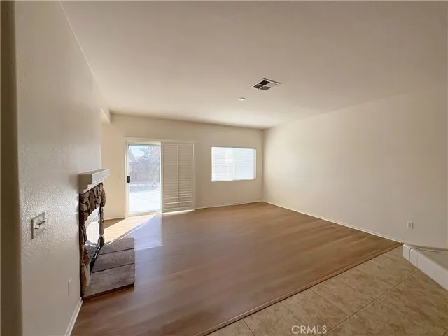 $2,475 | 13343 Vista Verde Street, Victorville, CA 92392