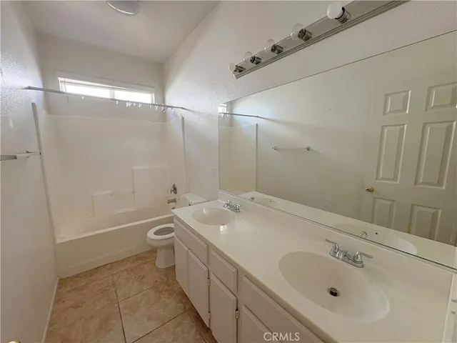 $2,475 | 13343 Vista Verde Street, Victorville, CA 92392