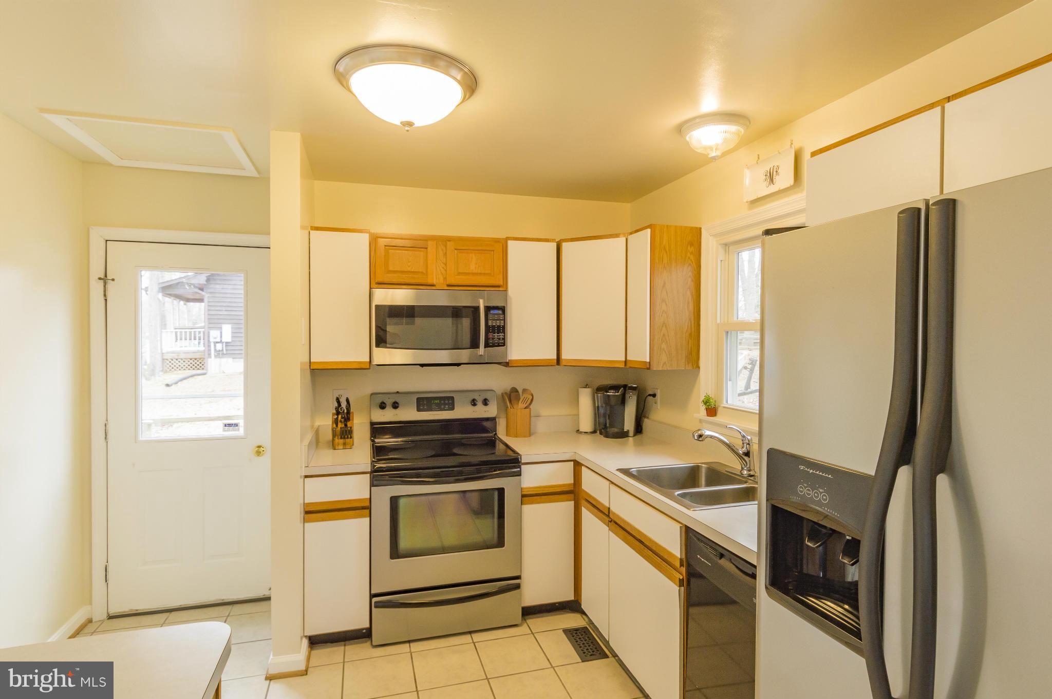 11452 Rawhide Road Lusby, MD 20657 - Photo 15 of 26 Kitchen