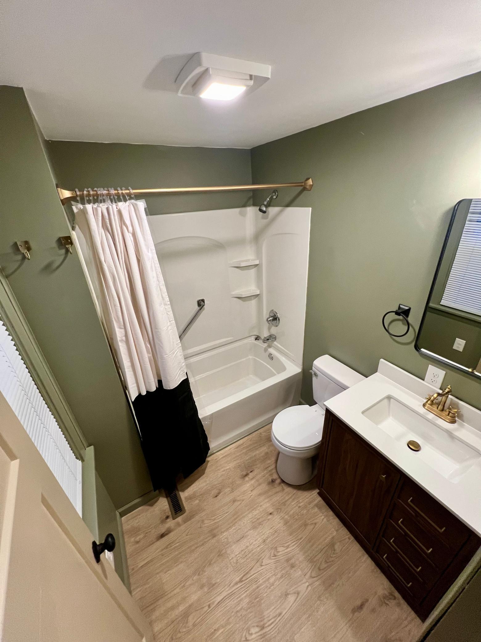 205 West Howard Street Hibbing, MN 55746 - Photo 19 of 29