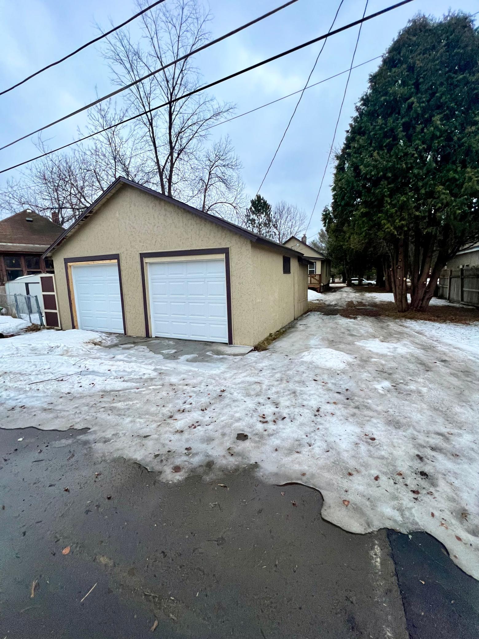 205 West Howard Street Hibbing, MN 55746 - Photo 3 of 29