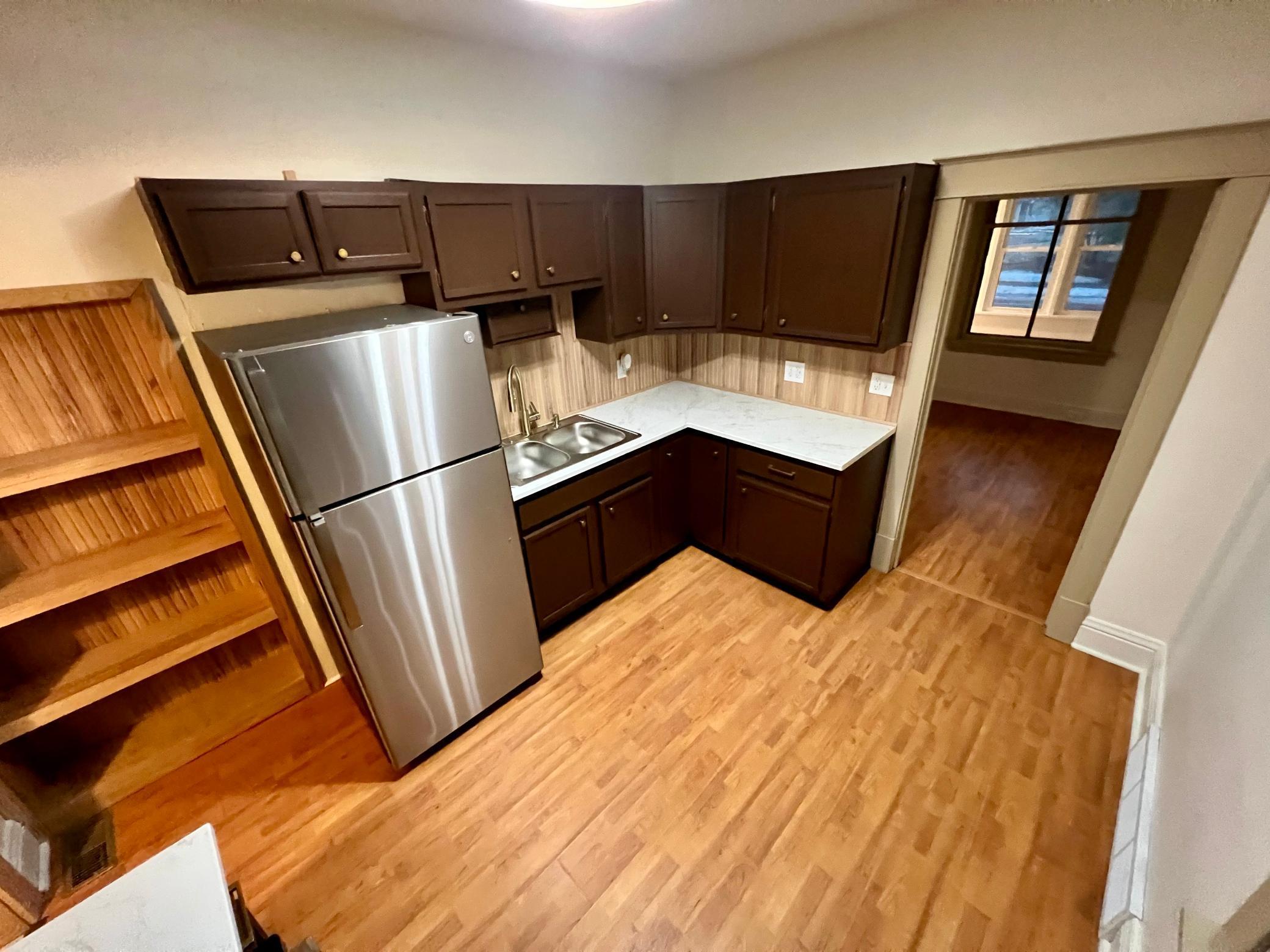 205 West Howard Street Hibbing, MN 55746 - Photo 10 of 29