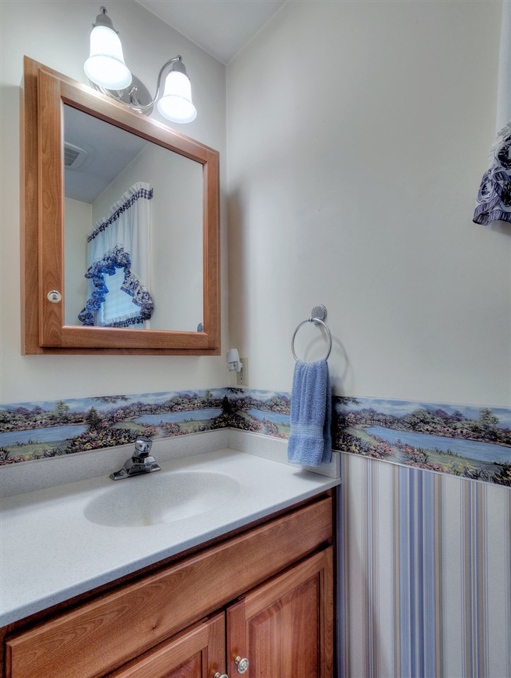68 Dearborn Road Greenland, NH 03840 - Photo 13 of 23 Gallery Image 13
