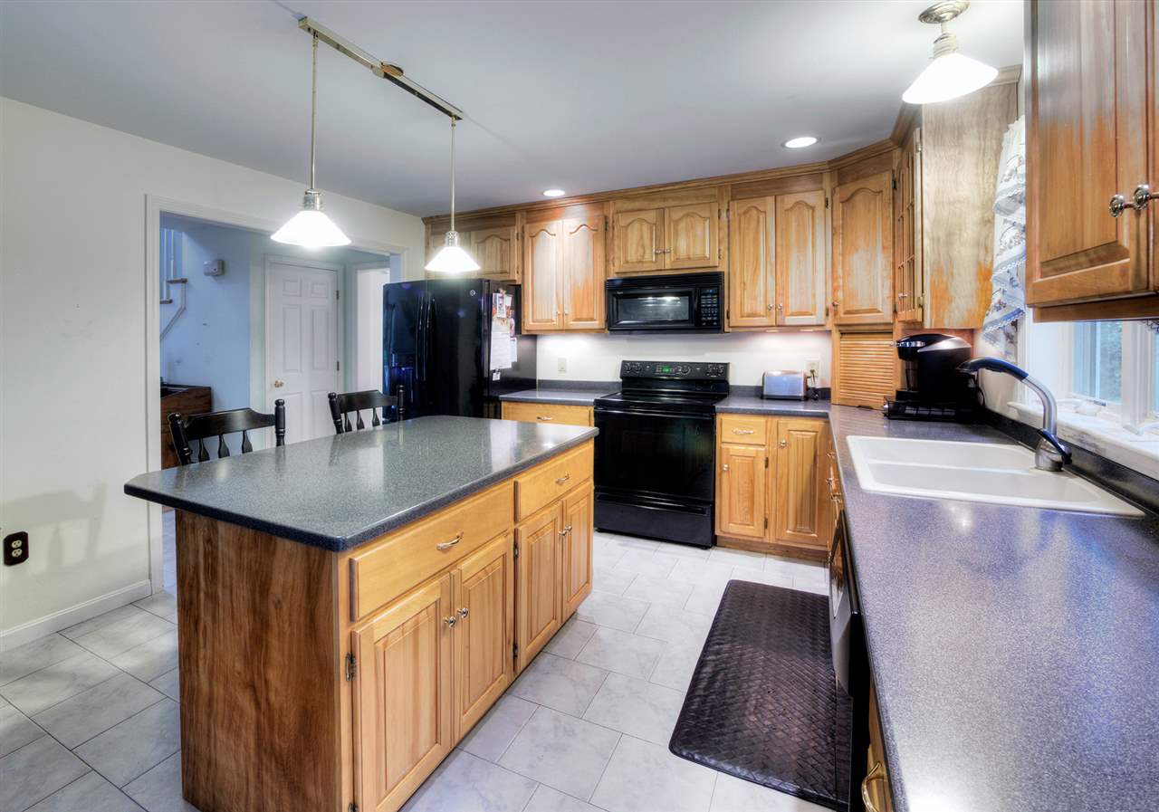 68 Dearborn Road Greenland, NH 03840 - Photo 9 of 23 Gallery Image 9