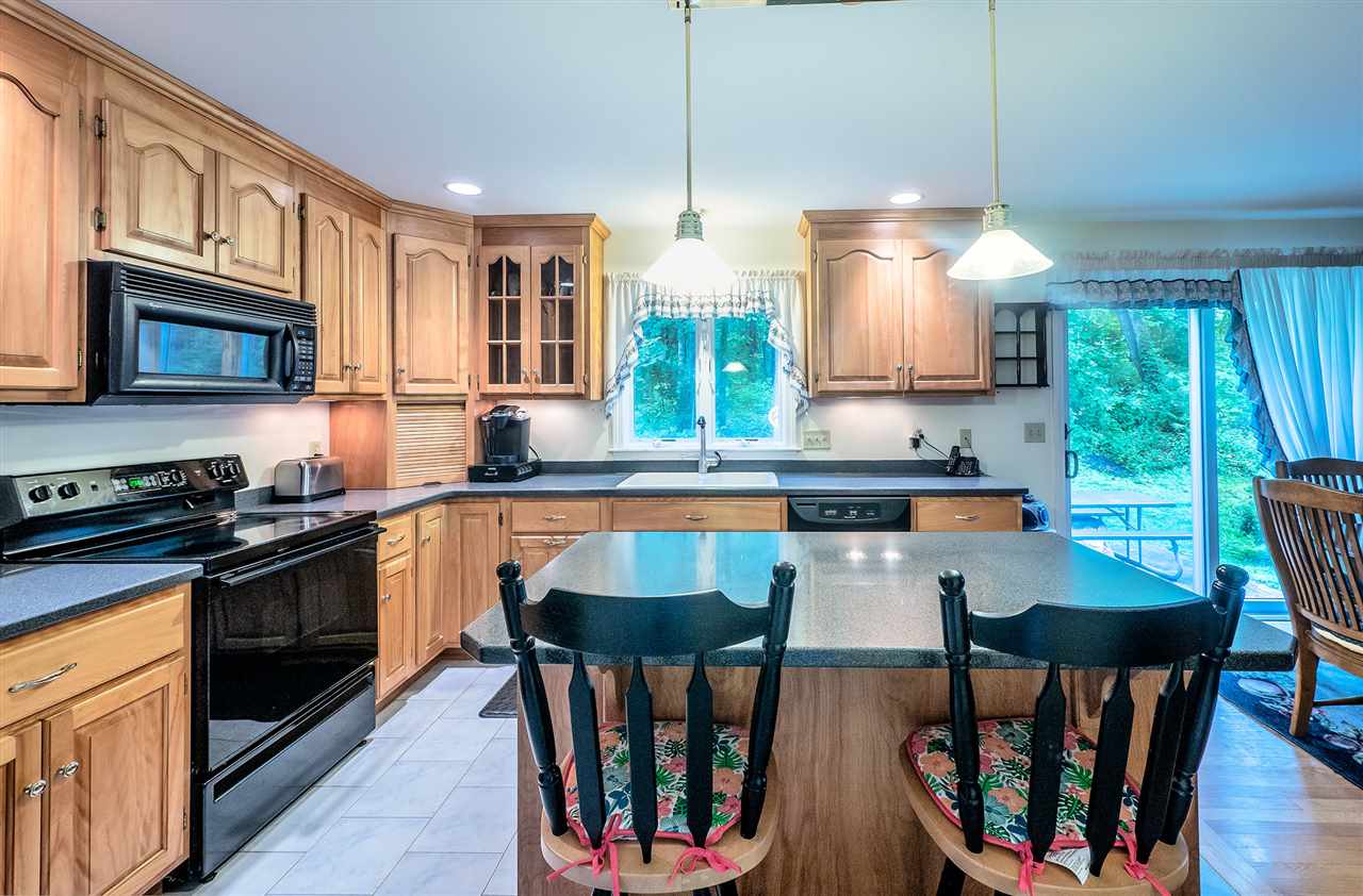 68 Dearborn Road Greenland, NH 03840 - Photo 10 of 23 Gallery Image 10