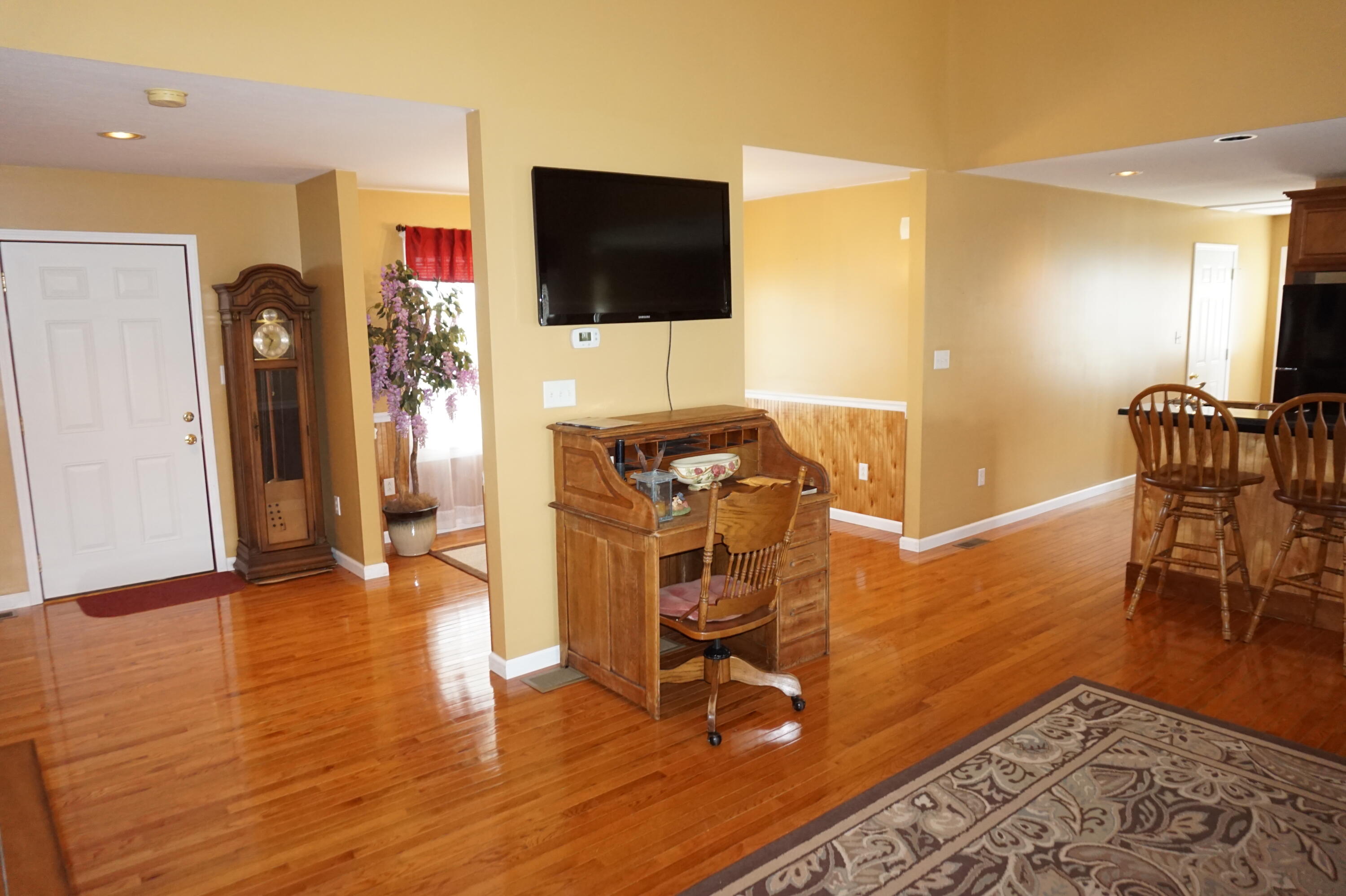 654 Perry Rogers Road Lancaster, KY 40444 - Photo 5 of 23 DSC05217