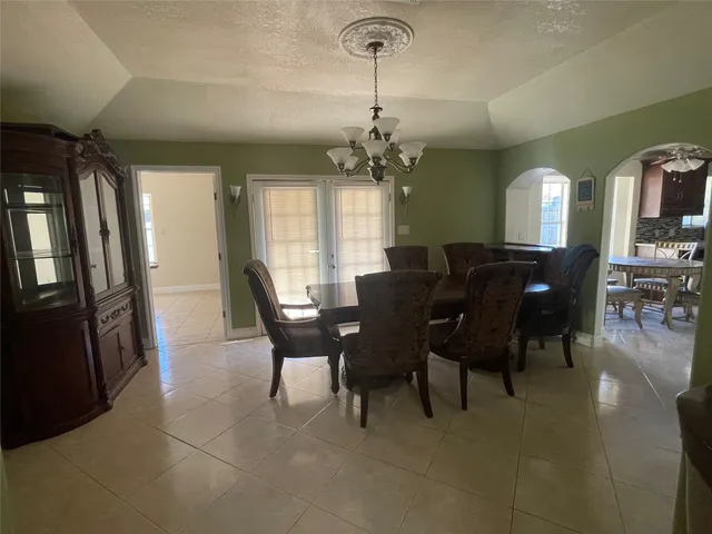 $259,900 | 405 Shadylawn Street, Shoreacres, TX 77571