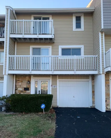 $300,000 | 1105 Sandpiper Court, Bartlett, IL 60103