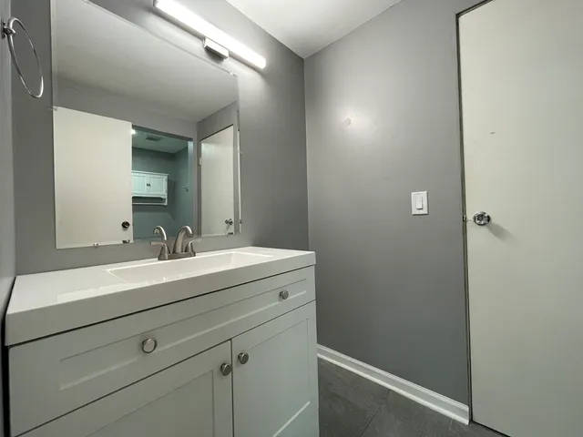 $300,000 | 1105 Sandpiper Court, Bartlett, IL 60103