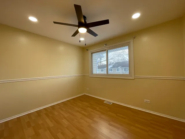 $300,000 | 1105 Sandpiper Court, Bartlett, IL 60103