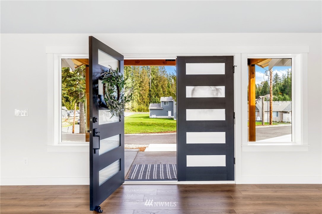 3222 Creswell Road Snohomish, WA 98290 - Photo 12 of 36 a view of an entryway