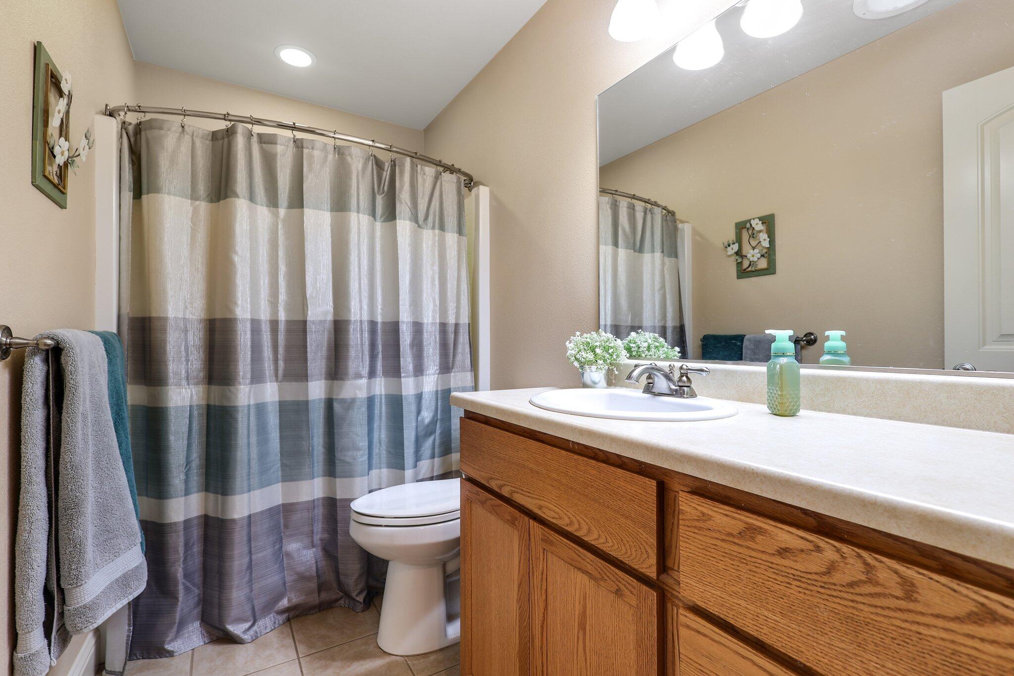 10460 Ritts Mill Road Shingletown, CA 96088 - Photo 17 of 34 Bathroom