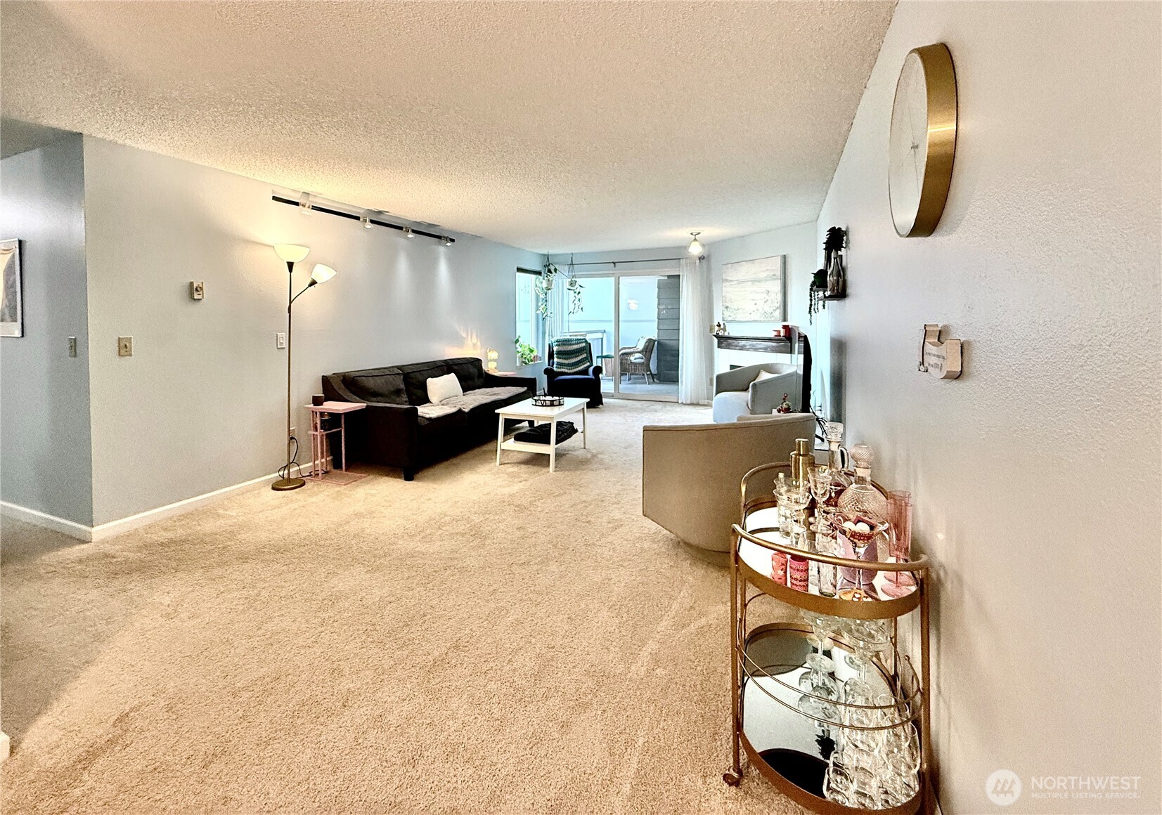 10501 8th Avenue Northeast, Unit 335 Seattle, WA 98125 - Photo 2 of 19